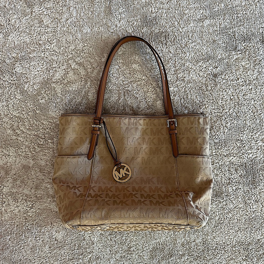 👜  MK  Michael Kors purse  👜
